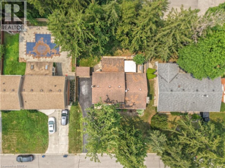 Photo 44 at 10 Brier Crescent, Rosedale / Gable Height, Brantford