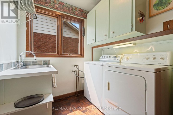 Photo 17 at 13 Segal Drive, Tillsonburg