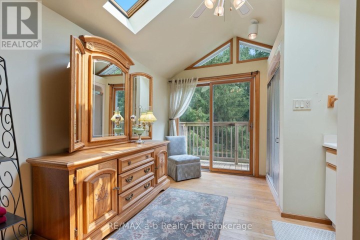 Photo 21 at 13 Segal Drive, Tillsonburg