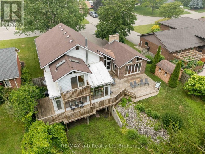 Photo 33 at 13 Segal Drive, Tillsonburg