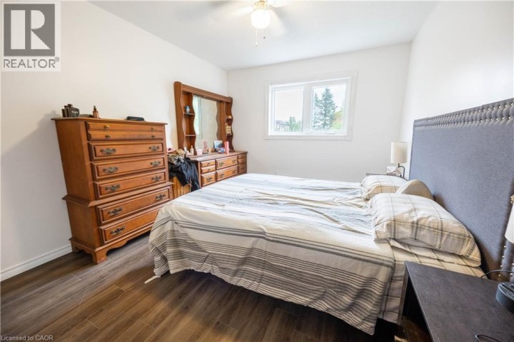 Photo 18 at 10 Evergreen Court, D’aubigny / Evergreen, Brantford