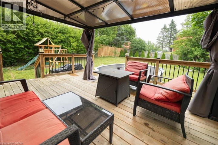 Photo 21 at 10 Evergreen Court, D’aubigny / Evergreen, Brantford
