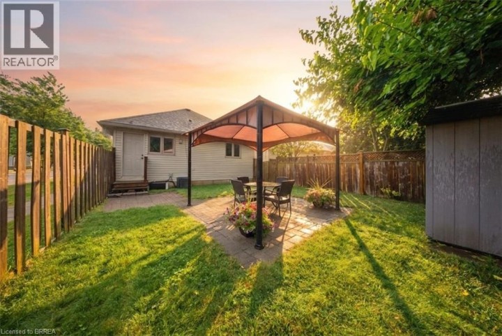 Photo 21 at 4 - 58 Waterloo Street, North Ward, Brantford