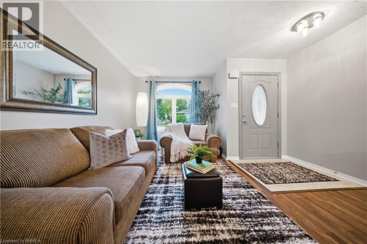 Photo 5 at 4 - 58 Waterloo Street, North Ward, Brantford