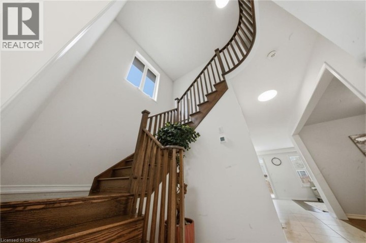 Photo 4 at 109 Longboat Run, Empire South, Brantford