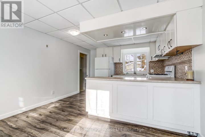 Photo 13 at 152 E Charles Street, Ingersoll - South, Ingersoll