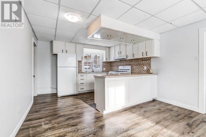 Photo 14 at 152 E Charles Street, Ingersoll - South, Ingersoll