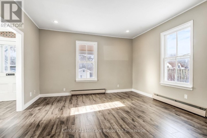 Photo 9 at 152 E Charles Street, Ingersoll - South, Ingersoll