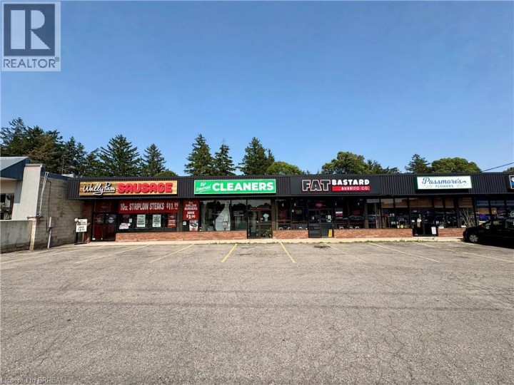 Photo 3 at 190 KING GEORGE Road 6, Brantford