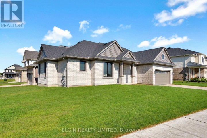 Photo 2 at 18 Braun Avenue, Tillsonburg