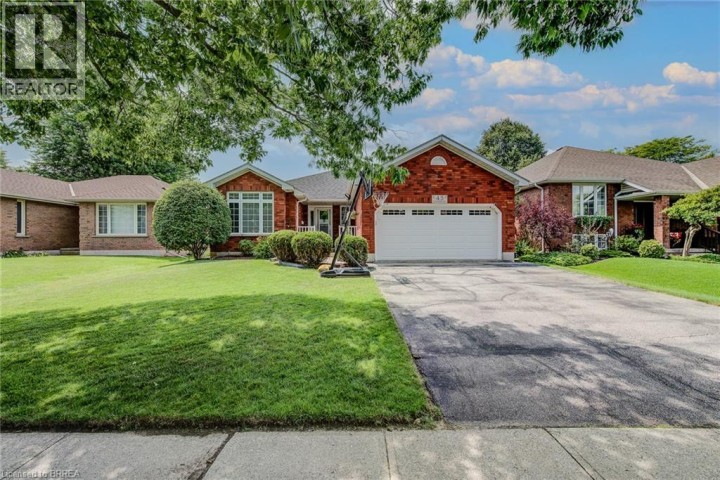 Photo 2 at 45 Olivetree Road, Mayfair, Brantford