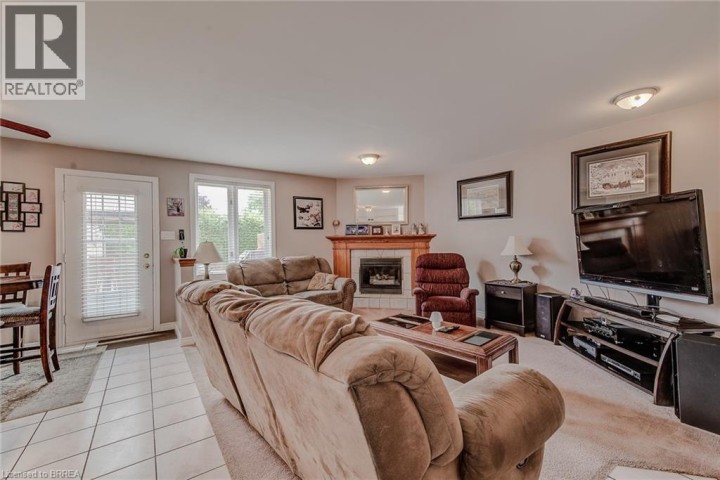 Photo 12 at 45 Olivetree Road, Mayfair, Brantford
