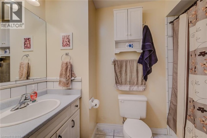 Photo 27 at 45 Olivetree Road, Mayfair, Brantford