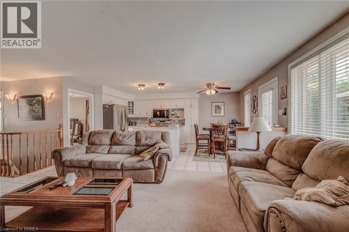Photo 20 at 45 Olivetree Road, Mayfair, Brantford