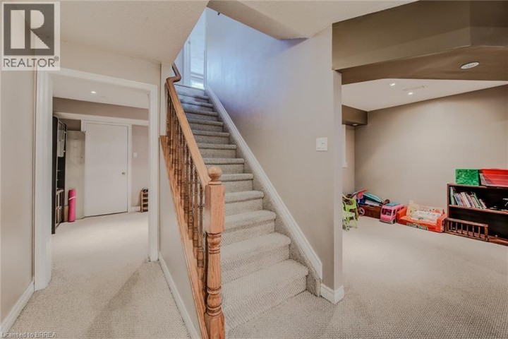 Photo 31 at 45 Olivetree Road, Mayfair, Brantford