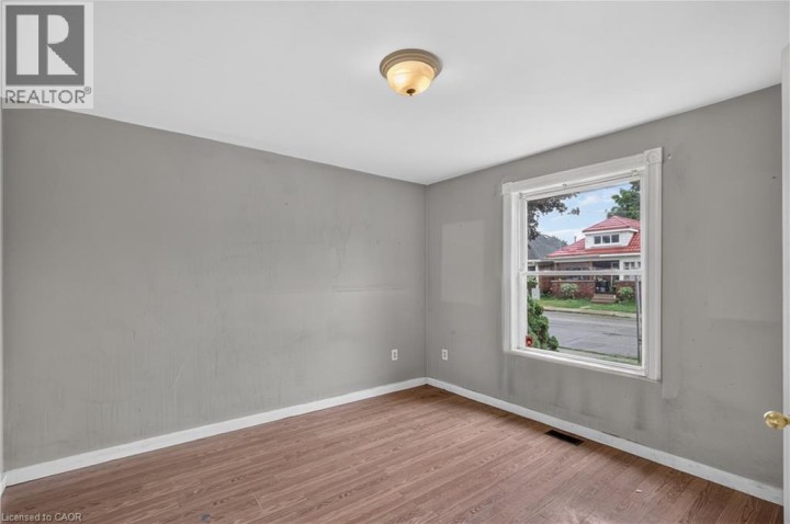 Photo 12 at 250 Murray Street, East Ward, Brantford