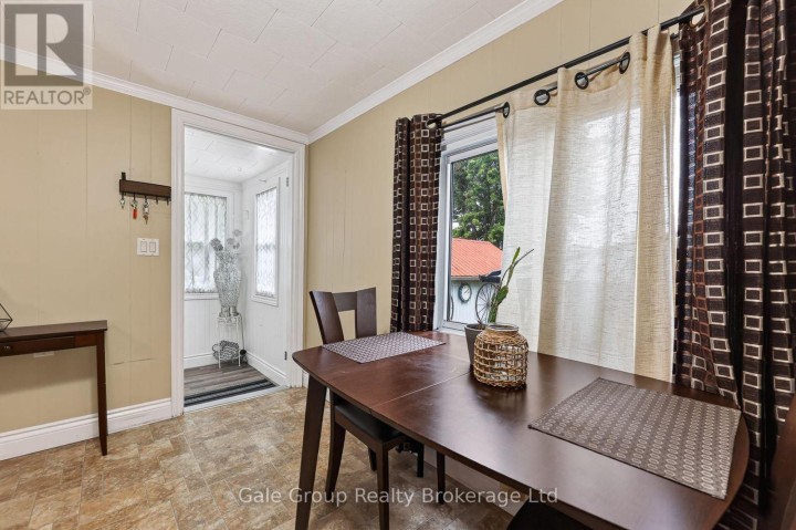 Photo 6 at 46 Blandford Street, Woodstock - North, Woodstock