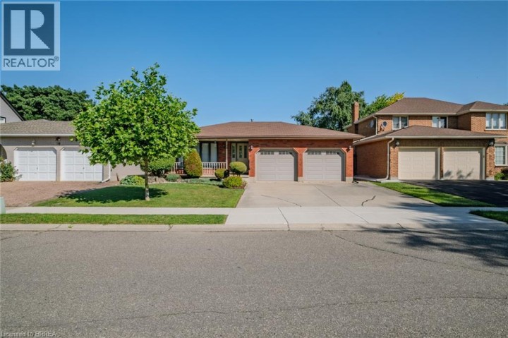 Photo 1 at 41 Royal Oak Drive, Rosedale / Gable Height, Brantford