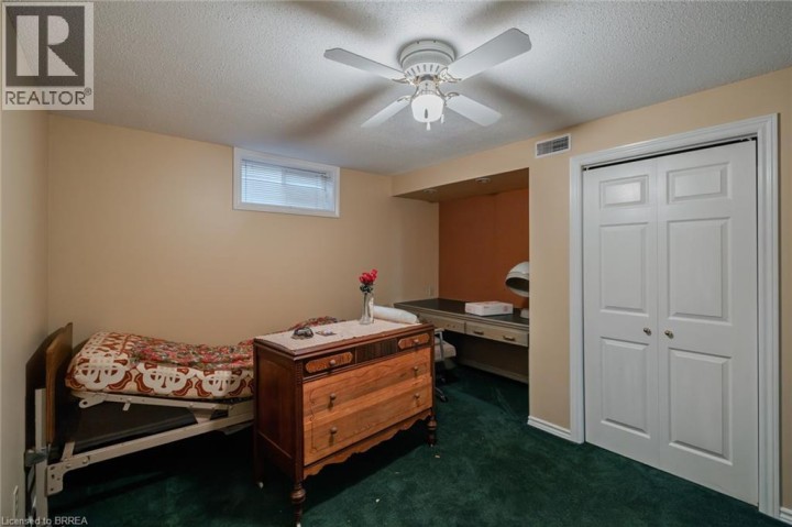 Photo 43 at 41 Royal Oak Drive, Rosedale / Gable Height, Brantford