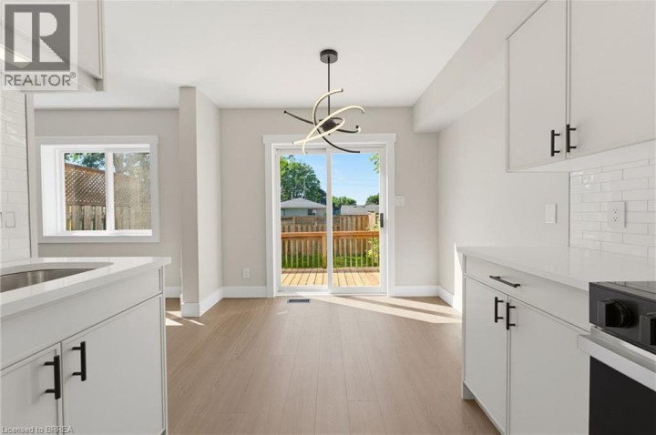 Photo 7 at 26 Graystone Court, Innerkip (Fair Grounds), Woodstock