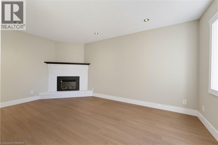 Photo 9 at 26 Graystone Court, Innerkip (Fair Grounds), Woodstock