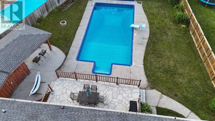 Photo 13 at 54 Glendale Drive, Tillsonburg