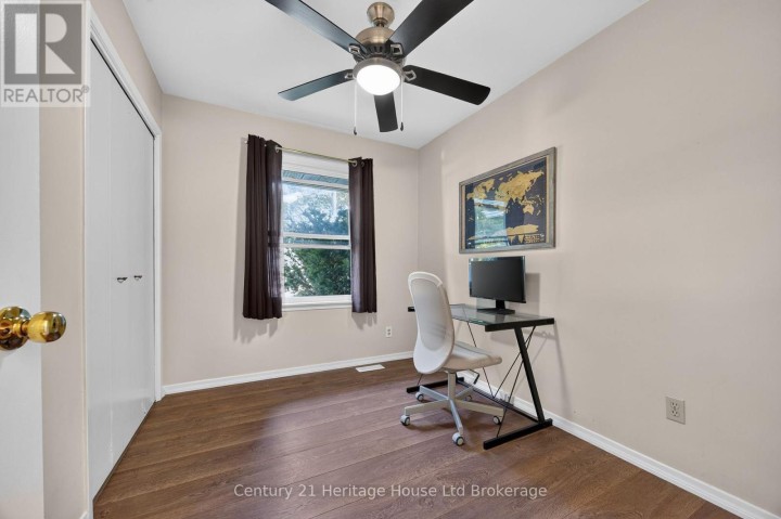 Photo 17 at 54 Glendale Drive, Tillsonburg