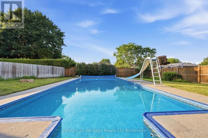 Photo 23 at 54 Glendale Drive, Tillsonburg