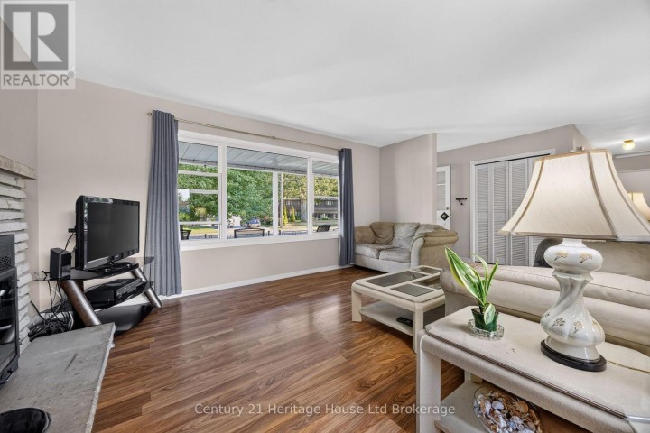 Photo 3 at 54 Glendale Drive, Tillsonburg
