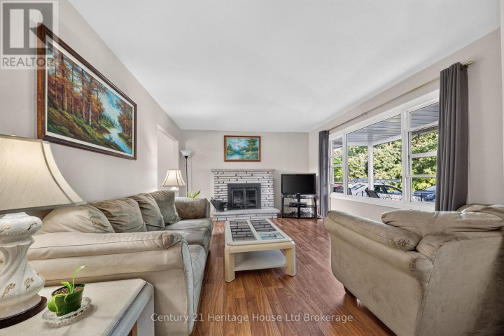 Photo 5 at 54 Glendale Drive, Tillsonburg
