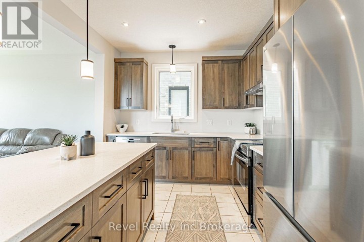 Photo 14 at 32 Sutherland Crescent, Ingersoll - South, Ingersoll