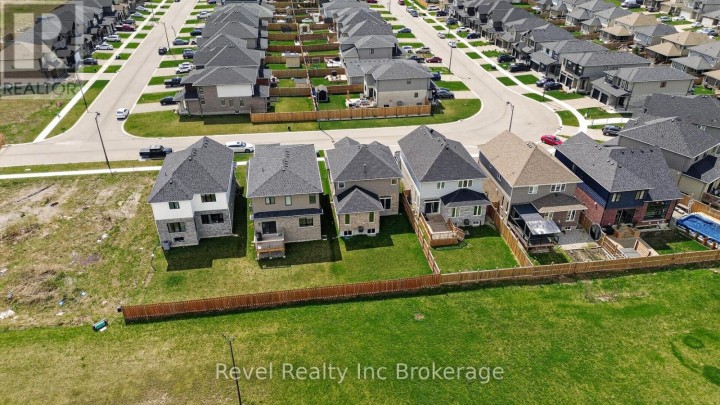 Photo 38 at 32 Sutherland Crescent, Ingersoll - South, Ingersoll