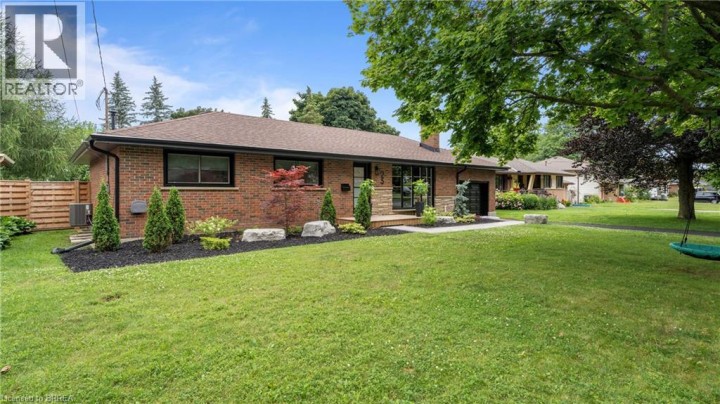 Photo 3 at 25 Seneca Crescent, Ewing, Brantford