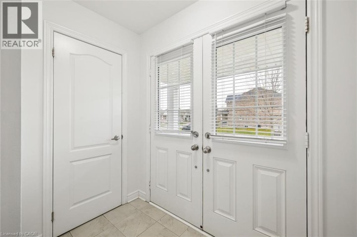 Photo 6 at 414 Thompson Street, Woodstock - North, Woodstock