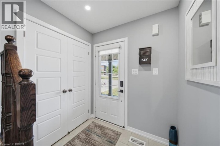 Photo 6 at 115 English Lane, Empire South, Brantford