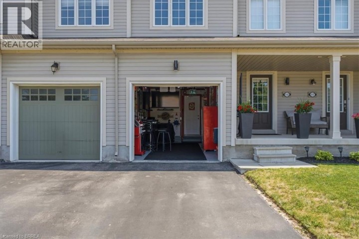 Photo 4 at 115 English Lane, Empire South, Brantford