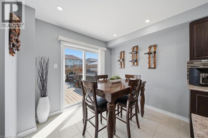Photo 11 at 115 English Lane, Empire South, Brantford
