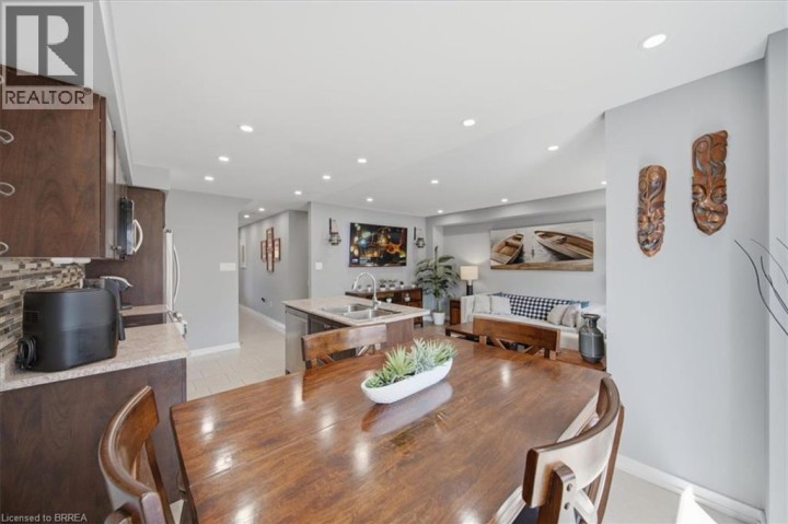 Photo 12 at 115 English Lane, Empire South, Brantford
