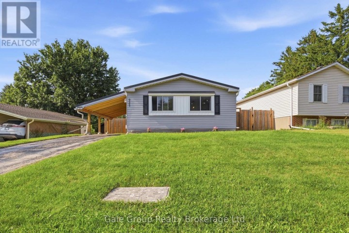 Photo 2 at 925 Sunset Boulevard, Woodstock - South, Woodstock