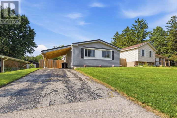 Photo 3 at 925 Sunset Boulevard, Woodstock - South, Woodstock