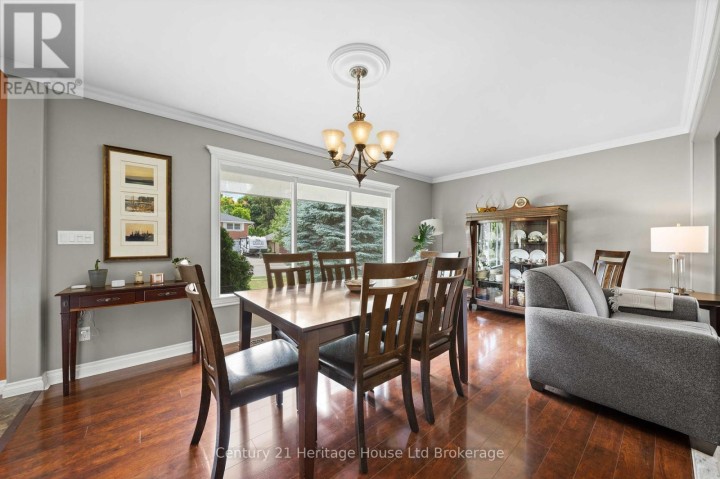 Photo 10 at 462 Rivercrest Drive, Woodstock - North, Woodstock