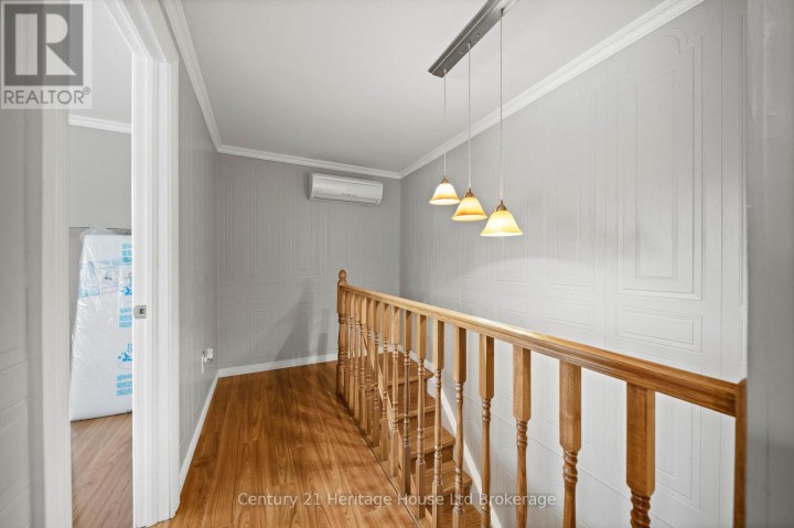 Photo 18 at 462 Rivercrest Drive, Woodstock - North, Woodstock
