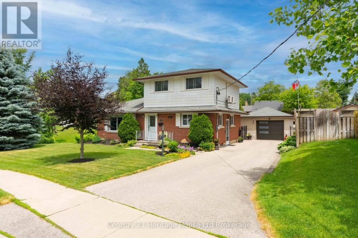 Photo 2 at 462 Rivercrest Drive, Woodstock - North, Woodstock