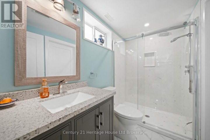 Photo 31 at 462 Rivercrest Drive, Woodstock - North, Woodstock