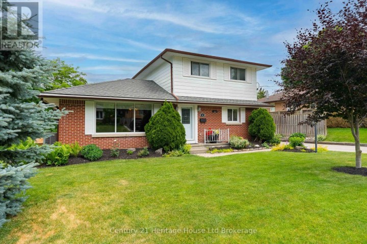 Photo 4 at 462 Rivercrest Drive, Woodstock - North, Woodstock
