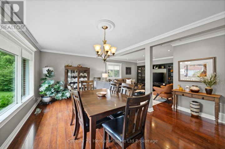 Photo 9 at 462 Rivercrest Drive, Woodstock - North, Woodstock