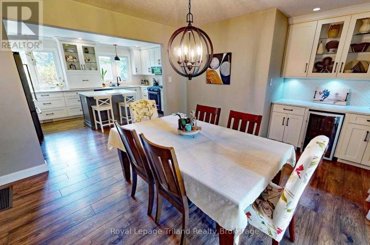 Photo 13 at 694 Gladstone Drive, Woodstock - North, Woodstock