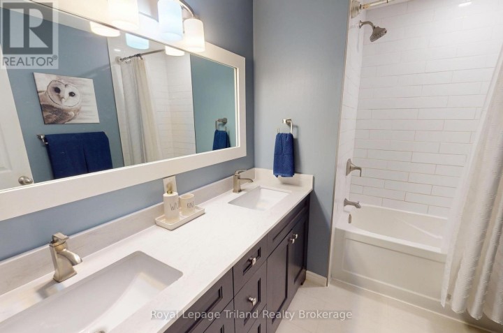 Photo 18 at 694 Gladstone Drive, Woodstock - North, Woodstock