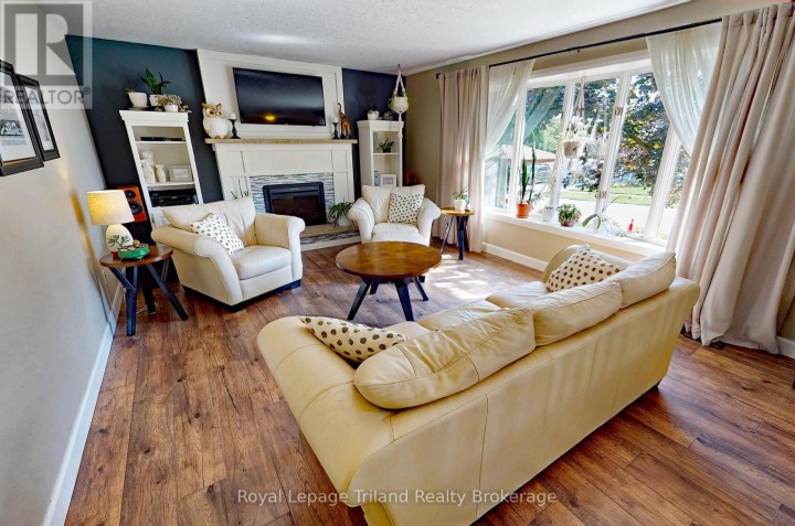 Photo 6 at 694 Gladstone Drive, Woodstock - North, Woodstock