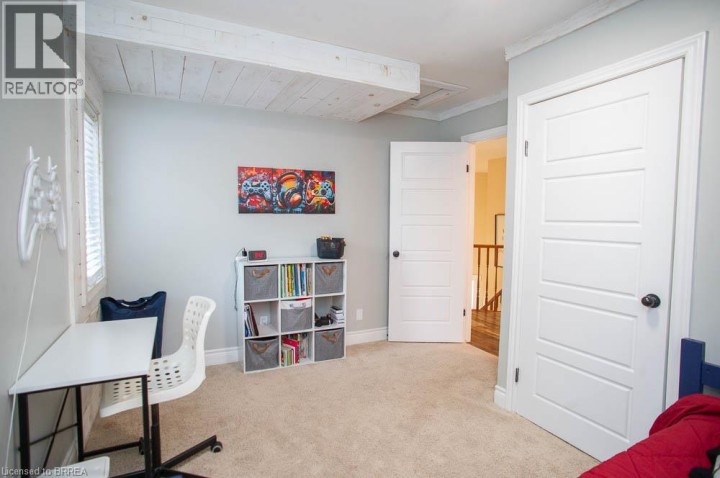 Photo 22 at 7 Cooper Court, Beckett, Brantford